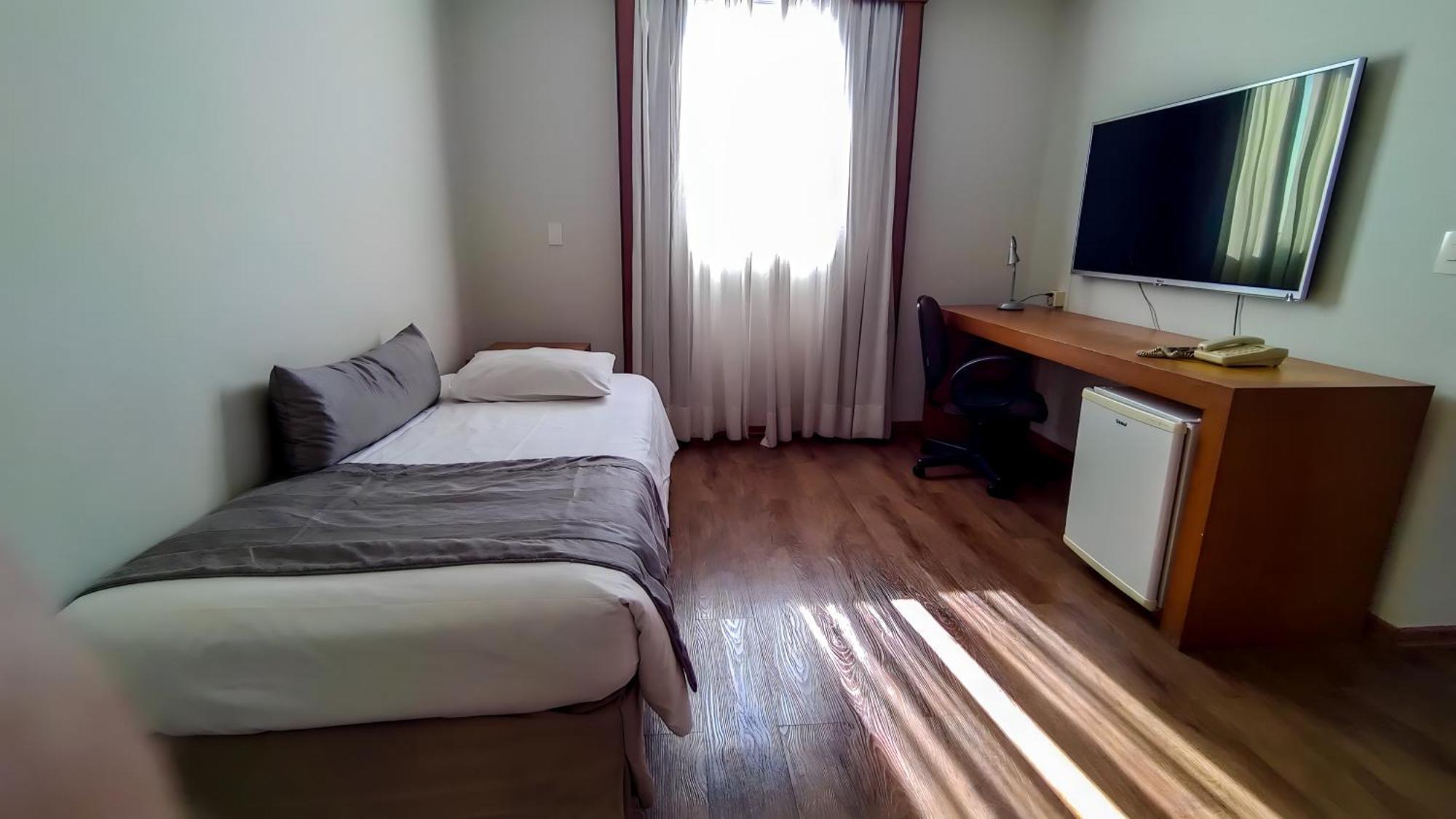 Junior Suite 1 Double Bed 1 Single Bed,1654264923:JPEG